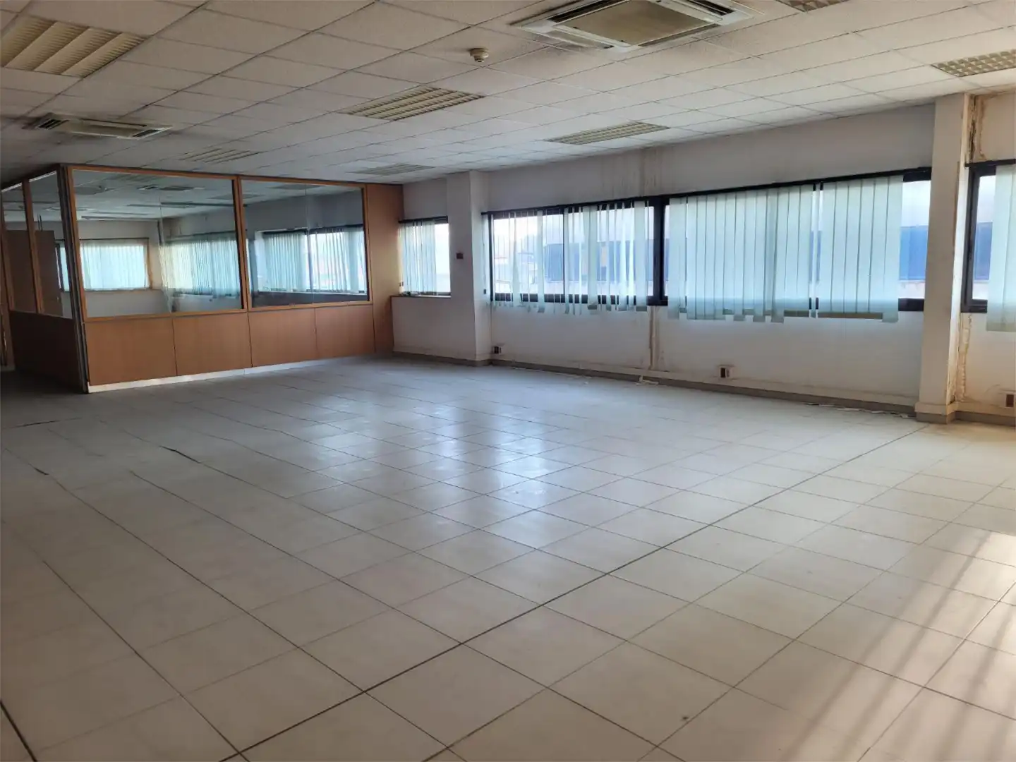 Office for rent in Carrer de la Mare de Déu de Montserrat, 37, La Verneda Office for rent in Sant Adrià de Besòs