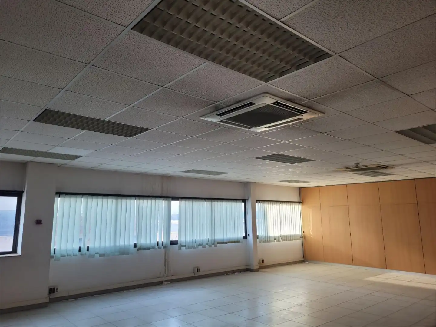 Office for rent in Carrer de la Mare de Déu de Montserrat, 37, La Verneda Office for rent in Sant Adrià de Besòs
