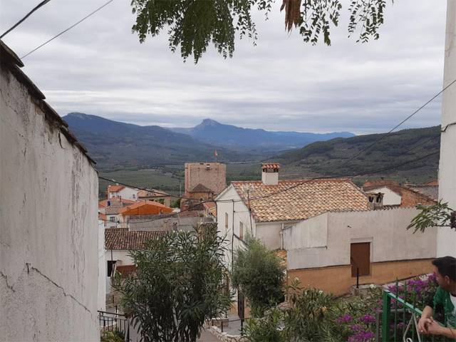 Casa adosada en Venta en Calle Ramón y Cajal, 34 en Torres de Albánchez