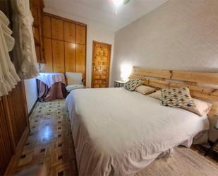 Bedroom of Attic to share in Salamanca Capital  with Air Conditioner, Terrace and Balcony