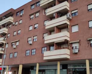 Exterior view of Flat for sale in  Toledo Capital  with Air Conditioner, Terrace and Swimming Pool