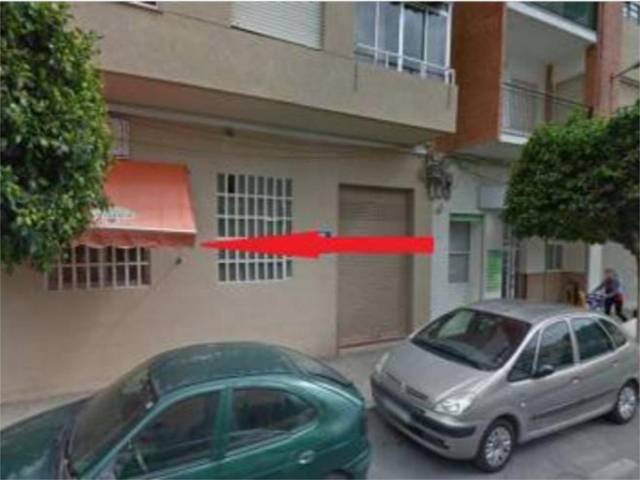 Local comercial en Alquiler en Calle del Notario Salvador Montesinos Bonet, 17 en Centro