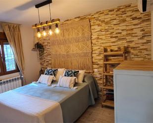 Bedroom of Flat for sale in  Madrid Capital  with Air Conditioner