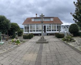 Vista exterior de Casa o xalet en venda en Paderne amb Calefacció, Jardí privat i Parquet