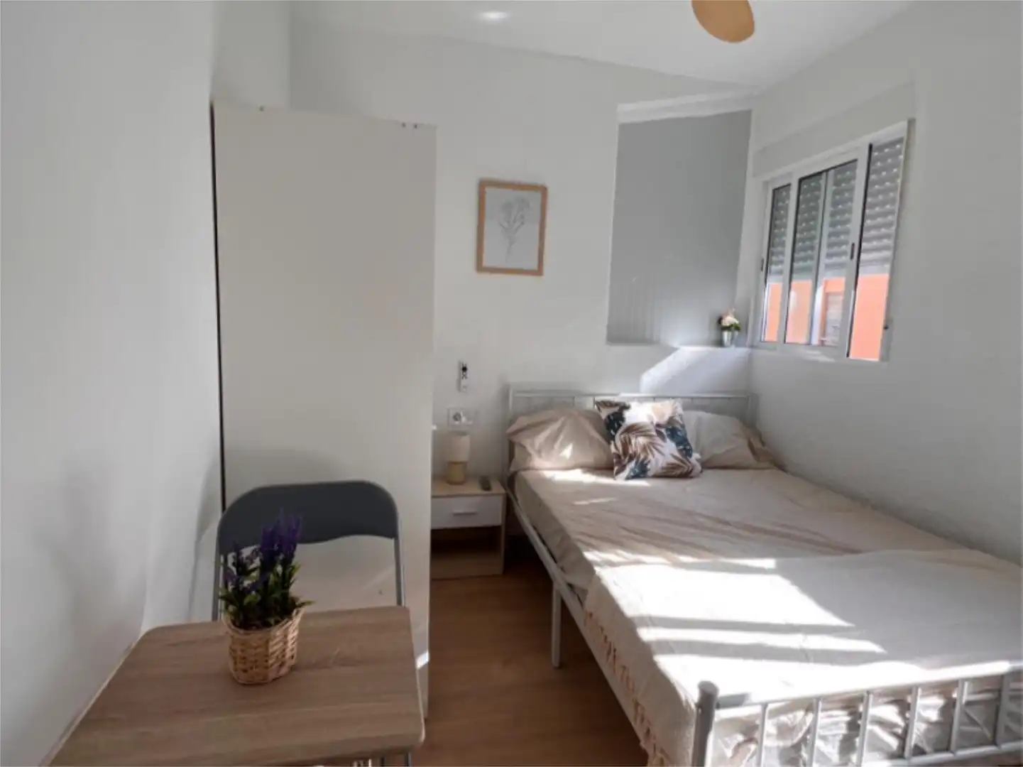 Room in Avinguda Gregorio Gea, 41, Cardenal Benlloch Room in Avinguda Gregorio Gea, 41, Cardenal Benlloch