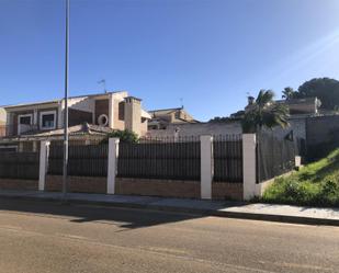 Exterior view of House or chalet for sale in Badajoz Capital  with Air Conditioner, Terrace and Swimming Pool