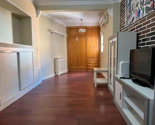 Bedroom of Flat for sale in  Madrid Capital  with Air Conditioner and Balcony