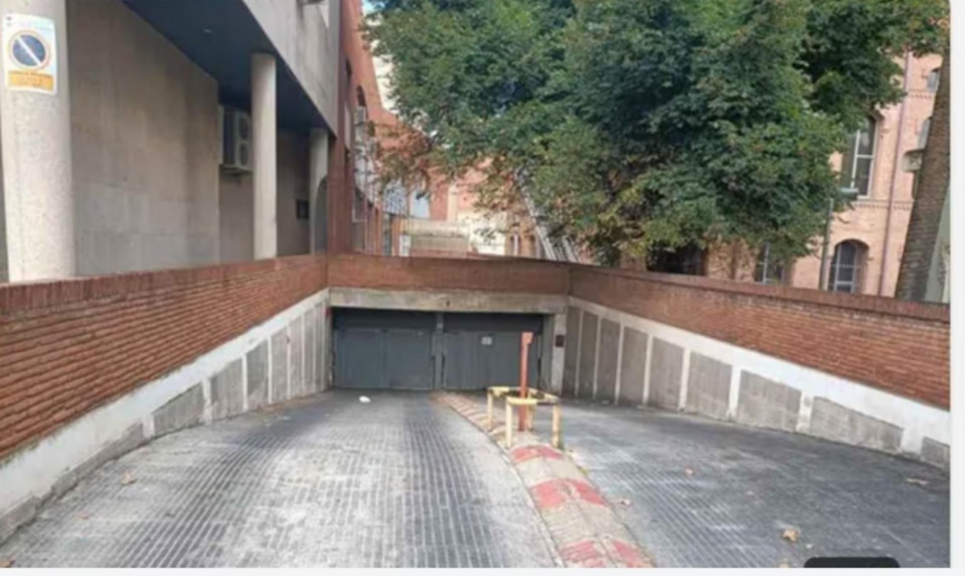 Parking de Garaje de alquiler en L'Hospitalet de Llobregat