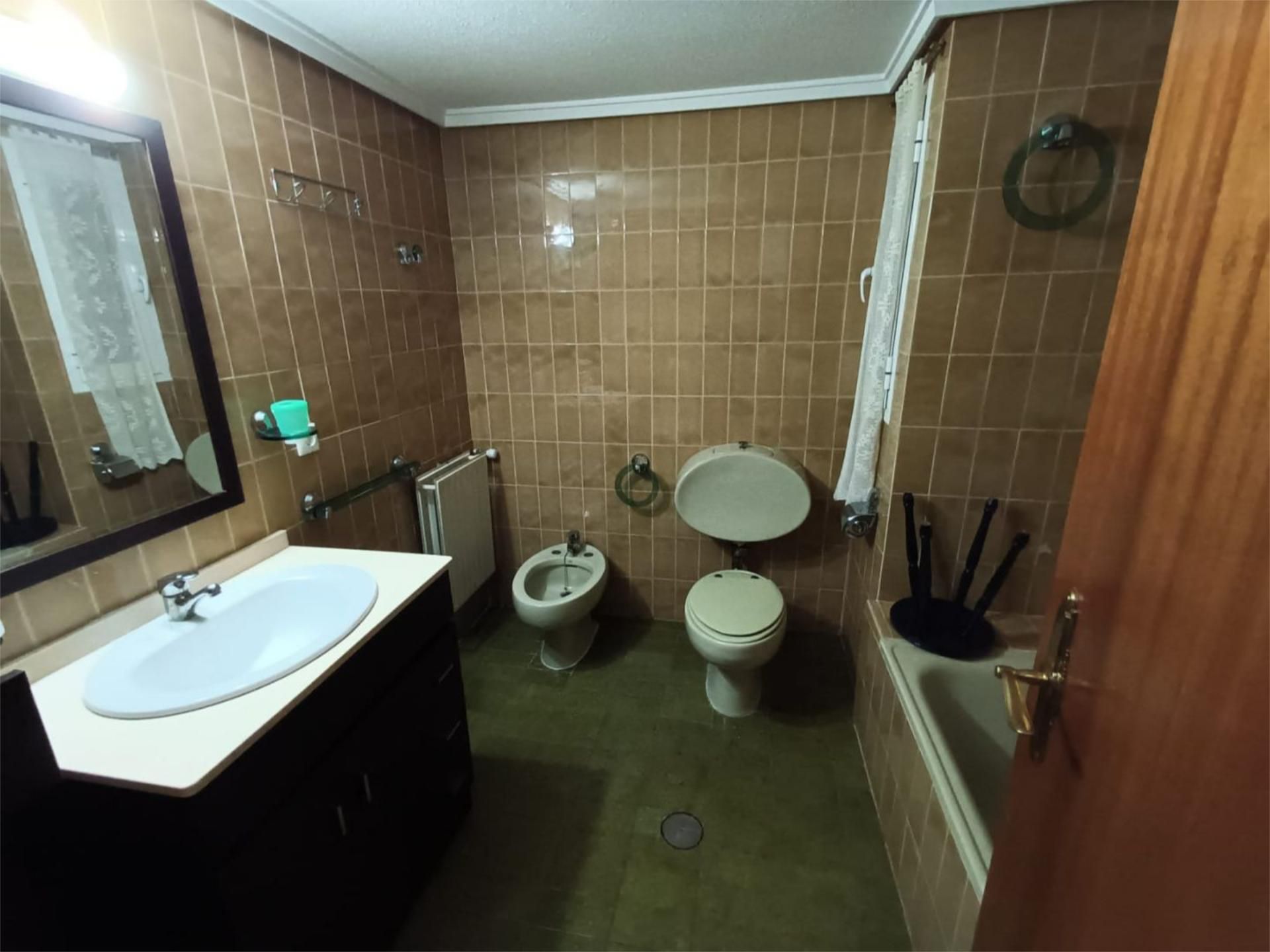Bathroom of Flat for sale in Jijona / Xixona  with Air Conditioner
