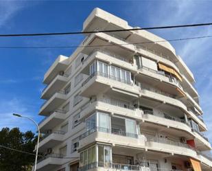 Vista exterior de Pis de lloguer en Torremolinos amb Aire condicionat, Terrassa i Piscina