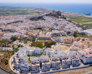 Vista exterior de Apartament de lloguer en Salobreña amb Aire condicionat i Terrassa