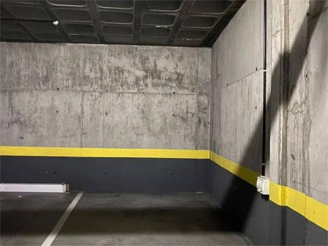 Garaje en Venta en Calle de Isabel Clara Eugenia, 8C en Sanchinarro