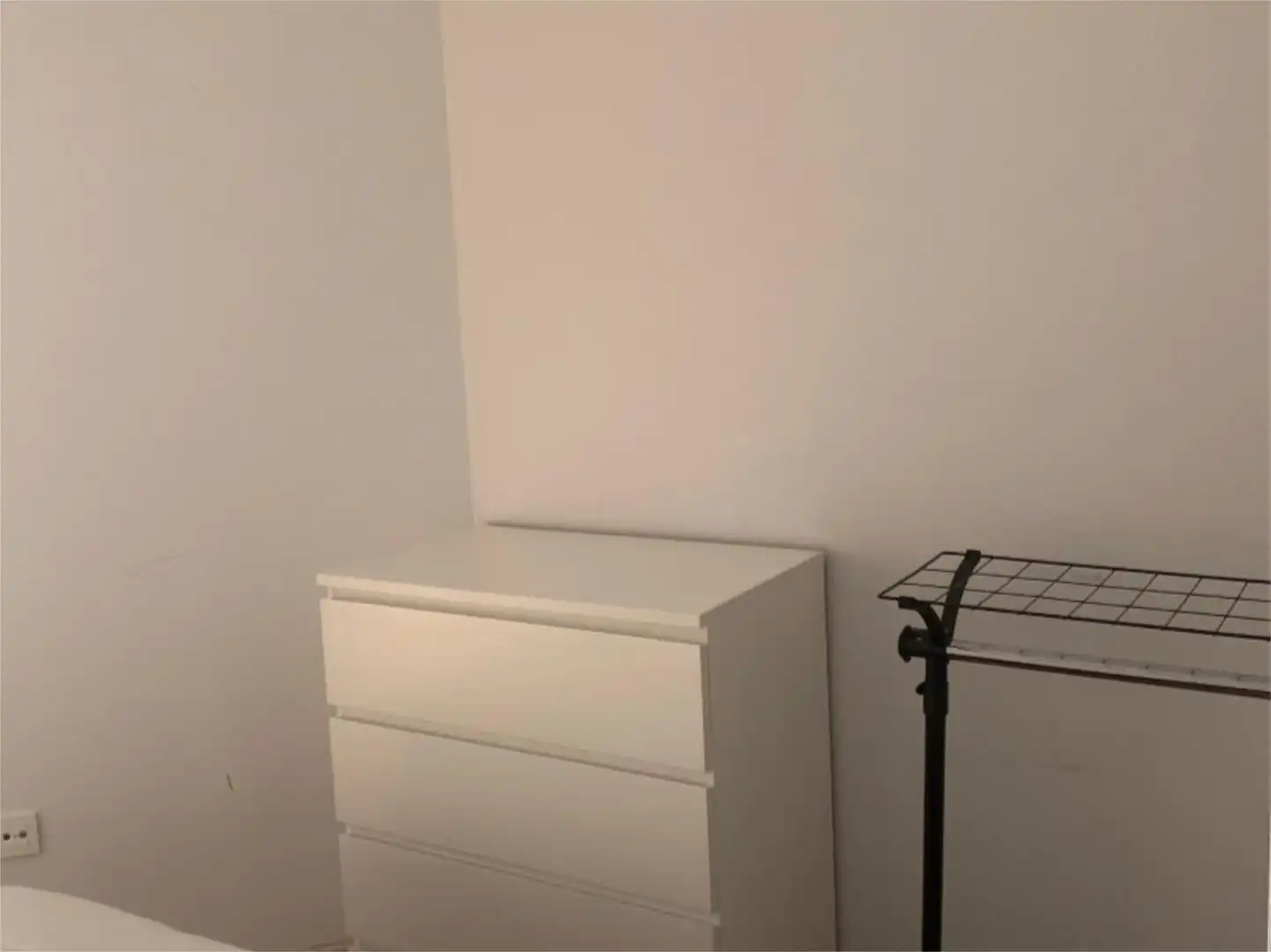 Habitación de Apartamento de alquiler en Sevilla con Aire acondicionado, Terraza y Amueblado