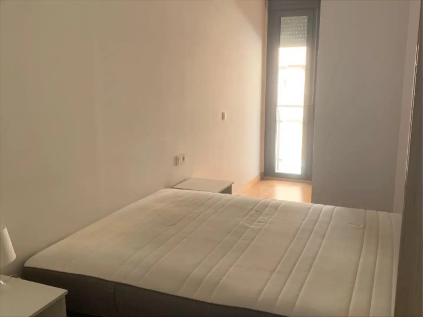 Habitación de Apartamento de alquiler en Sevilla con Aire acondicionado, Terraza y Amueblado