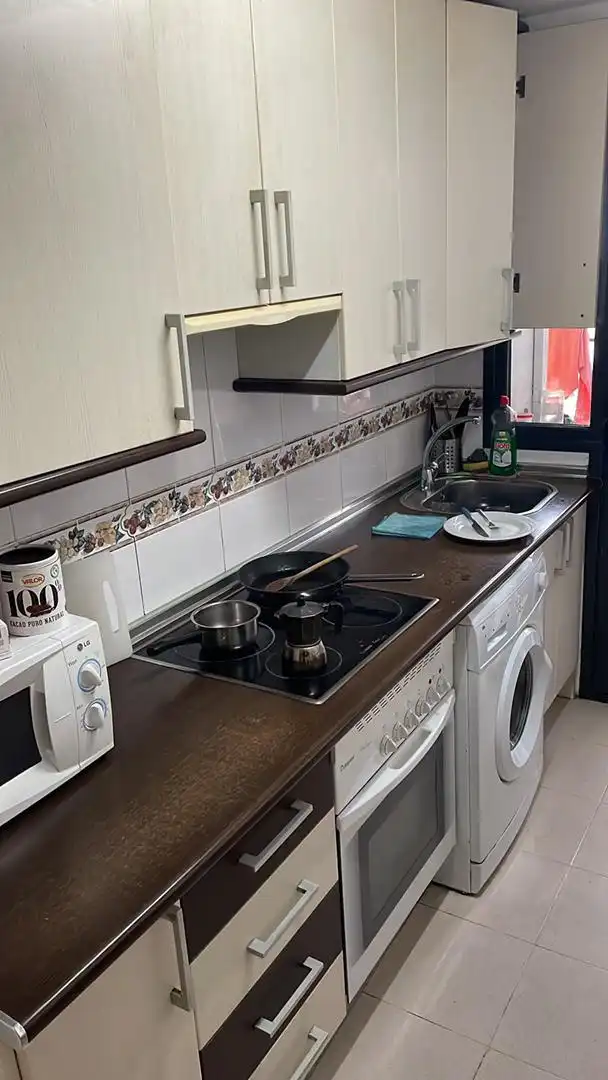 Habitación en Calle Dinero, 87, PAU de Carabanchel Cocina de Piso para compartir en Madrid con Aire acondicionado, Calefacción y Terraza