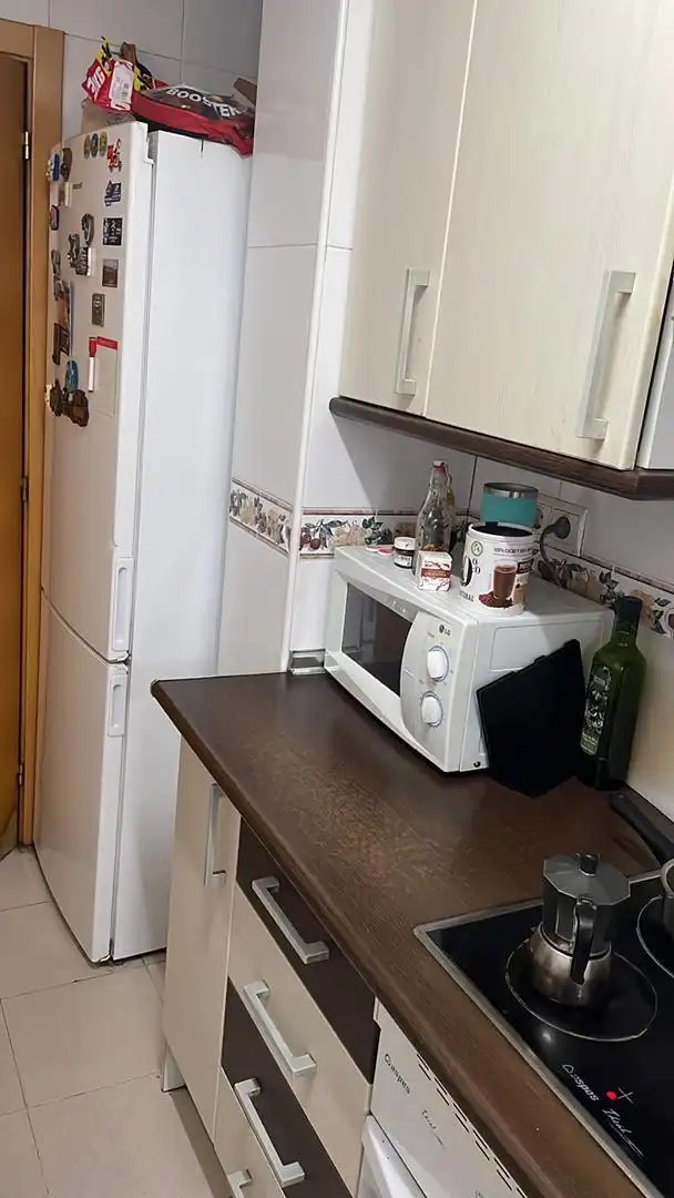 Habitación en Calle Dinero, 87, PAU de Carabanchel Cocina de Piso para compartir en Madrid con Aire acondicionado, Calefacción y Terraza