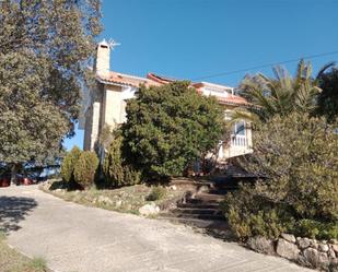 Vista exterior de Casa o xalet en venda en Valdemorillo amb Aire condicionat, Terrassa i Balcó