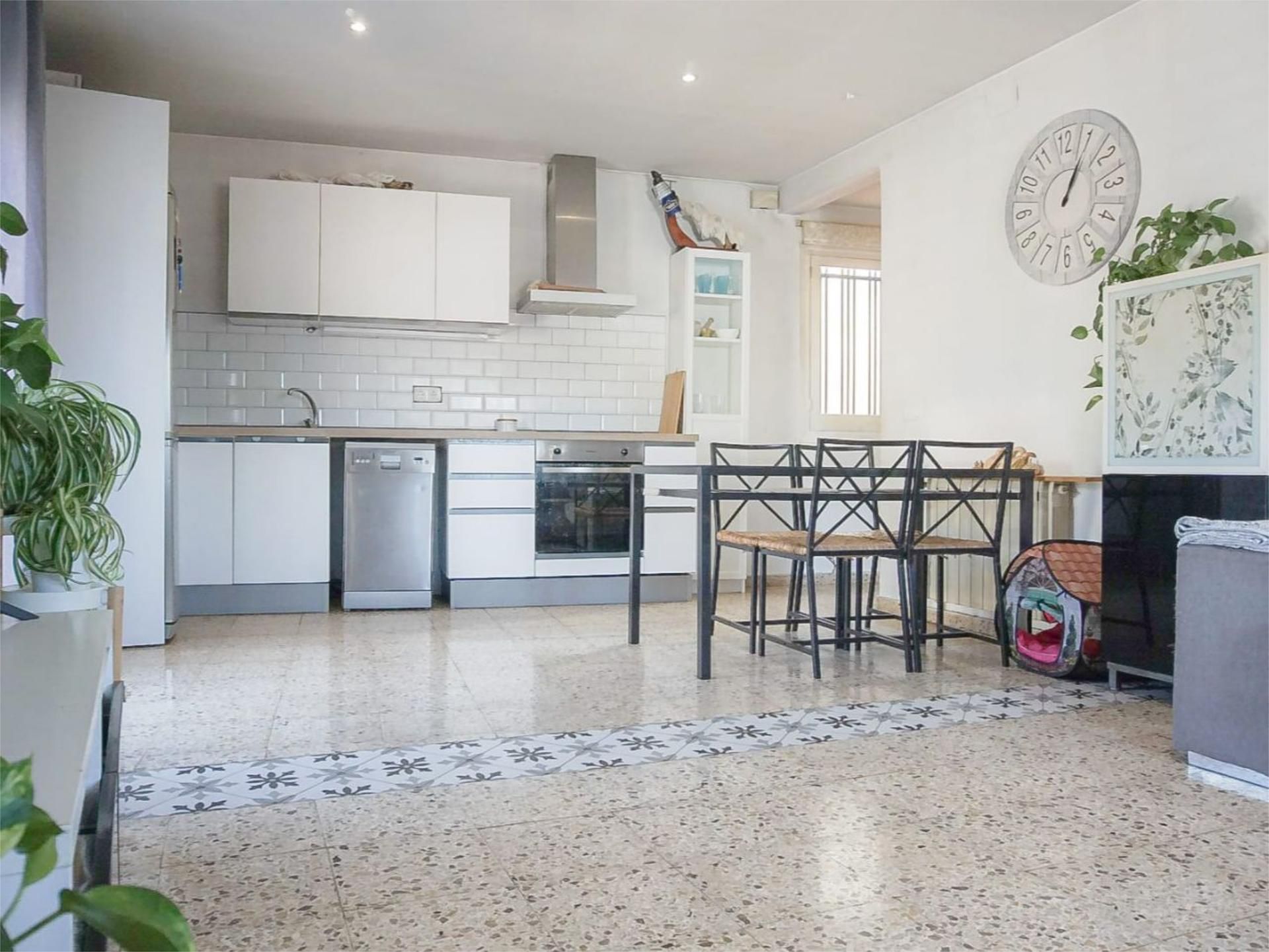 Kitchen of Duplex for sale in Cerdanyola del Vallès  with Air Conditioner, Private garden and Terrace
