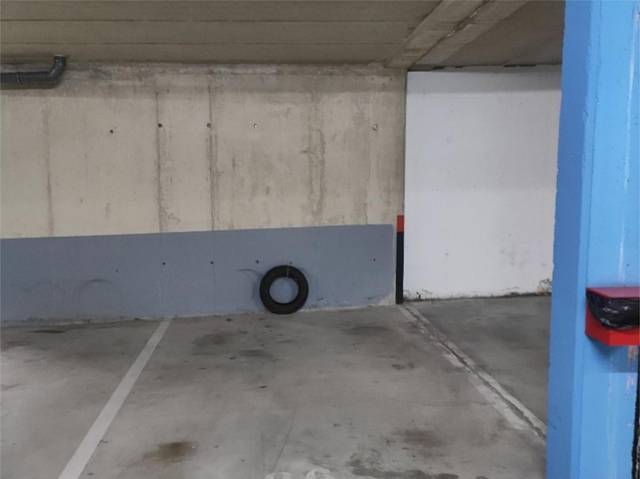 Garaje en Venta en Sofia Erreginaren Hiribidea, 57 en Zabalgana