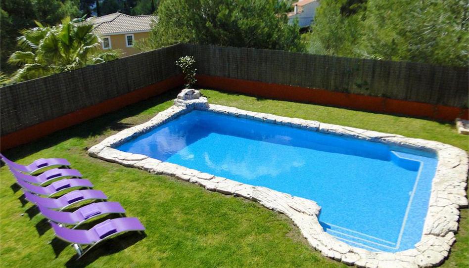 Flat to rent in Street Carrer de L'ebre, 17, Olivella, Barcelona - image 1 Photo 1 of Flat to rent in Street Carrer de L'ebre, 17, Olivella, Barcelona