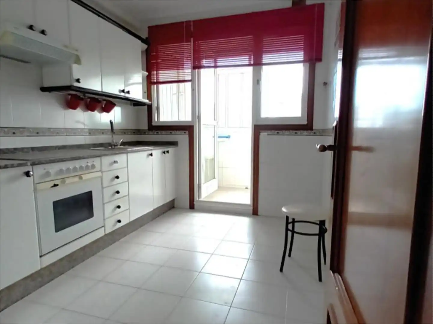 Wohnung zur Miete in Avenida de Castelao, 54, Coia Küche von Wohnung zur Miete in Vigo mit Heizung, Privatgarten und Parkett