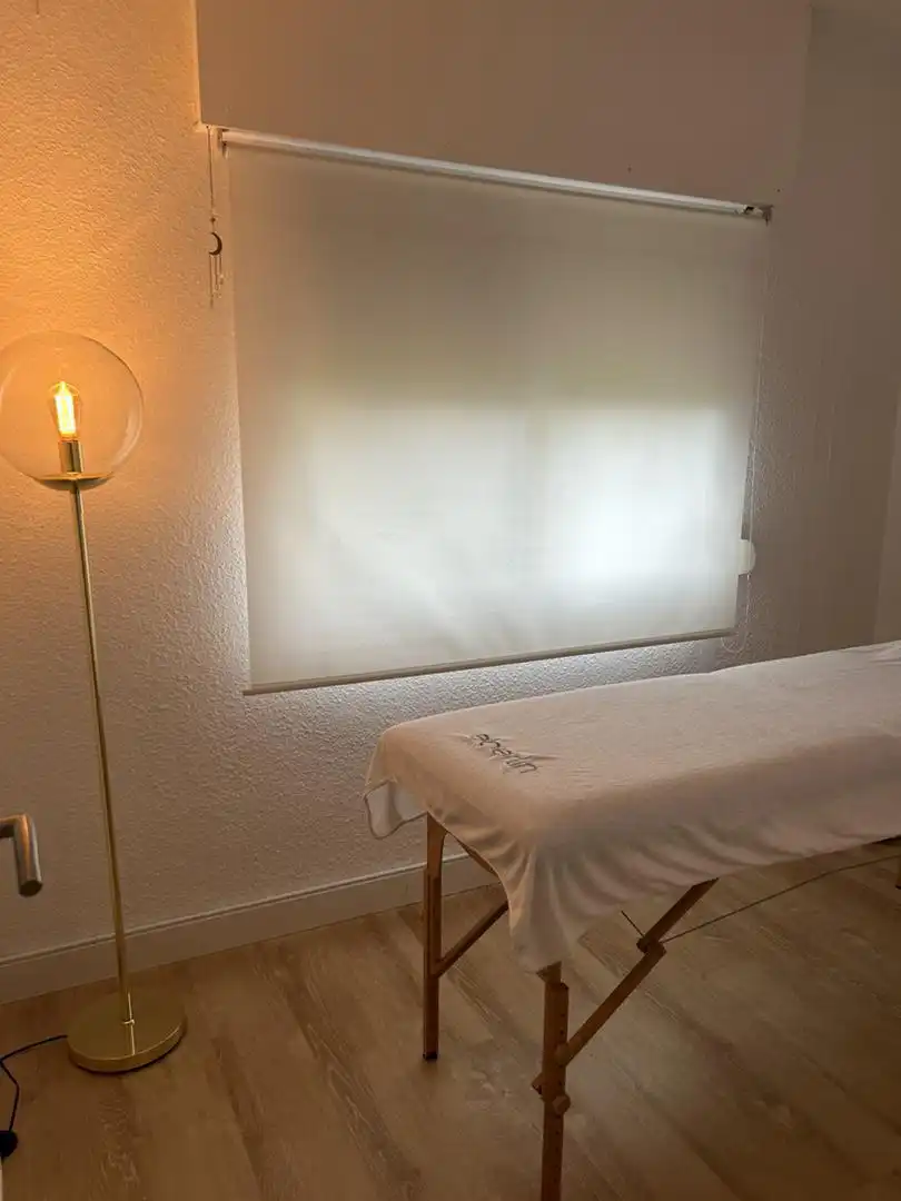 Commercial properties for rent in Calle Menorca, 28, El Retiro - La Vid Bedroom of Commercial properties for rent in Jerez de la Frontera with Parquet flooring and Furnished