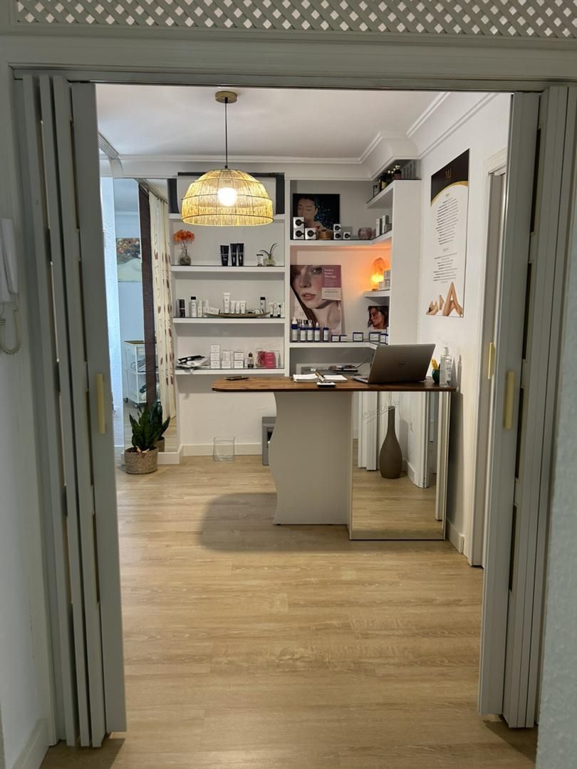 Local de lloguer en Jerez de la Frontera amb Parquet i Moblat