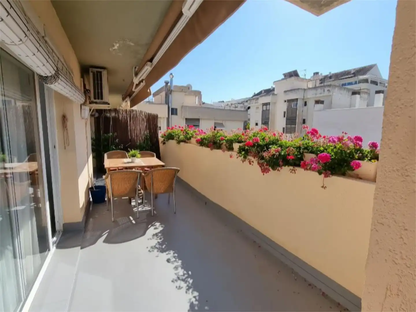 Flat for rent in Calle Notario Luis Oliver, 11, Playa Bajadilla - Puertos Flat for rent in Calle Notario Luis Oliver, 11, Playa Bajadilla - Puertos
