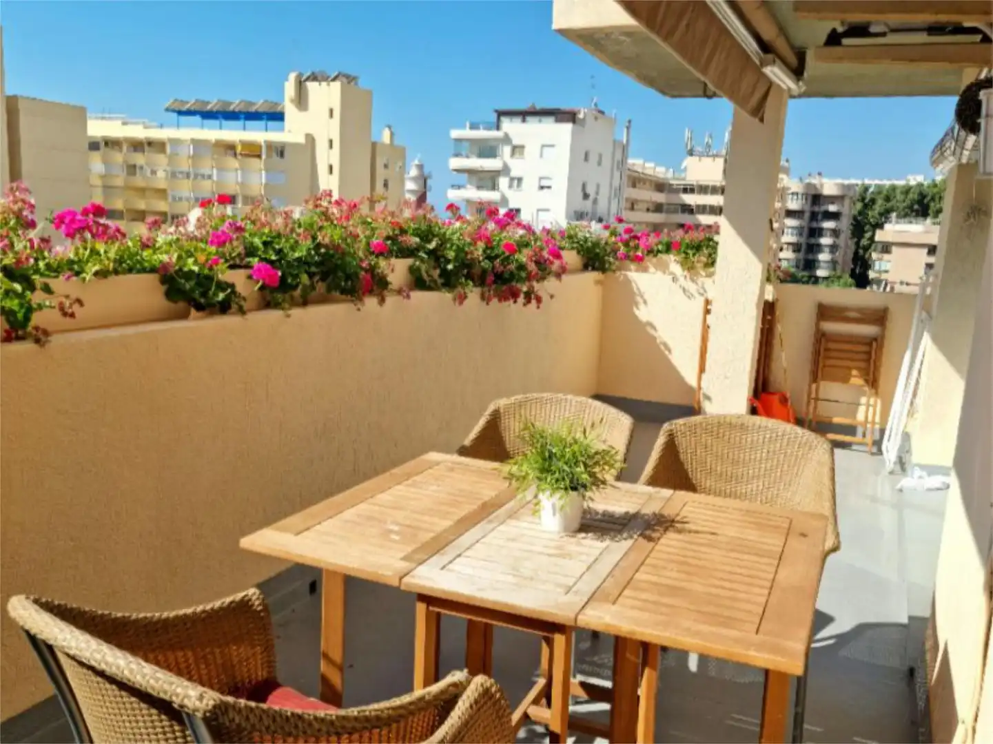 Flat for rent in Calle Notario Luis Oliver, 11, Playa Bajadilla - Puertos Flat for rent in Calle Notario Luis Oliver, 11, Playa Bajadilla - Puertos