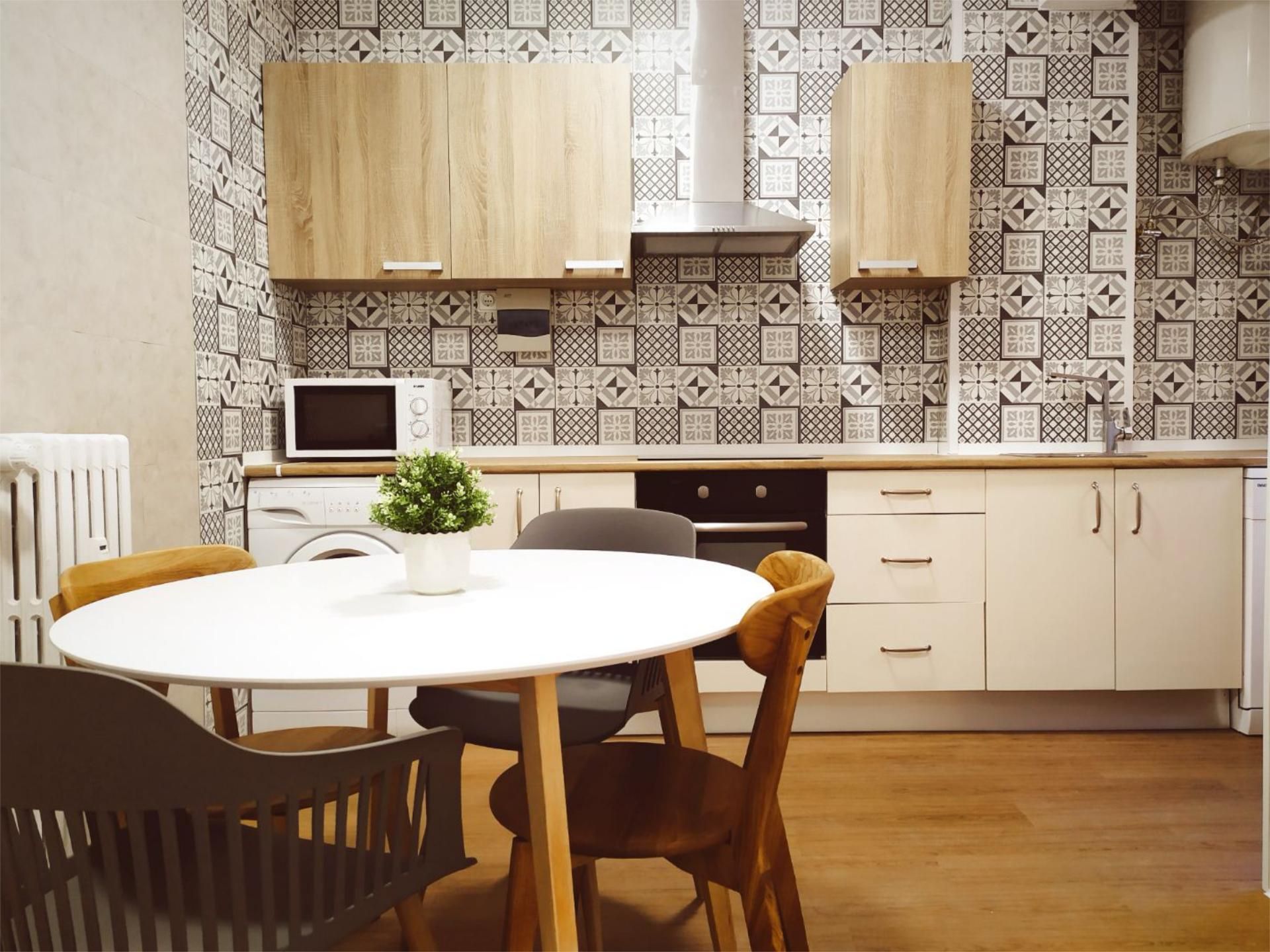 Kitchen of Flat to share in Soria Capital   with Heating, Furnished and Washing machine