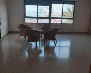 Sala d'estar de Pis de lloguer en Castellón de la Plana / Castelló de la Plana amb Terrassa, Moblat i Es permeten mascotes