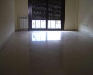 Flat for sale in Ocaña  with Air Conditioner, Heating and Parquet flooring