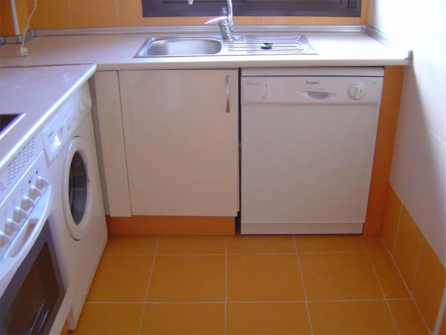 Wohnung zum Verkauf in Calle Toledo, 48, Zona Entrada - Gasolineras Küche von Wohnung zum Verkauf in Ocaña mit Klimaanlage, Terrasse und Balkon