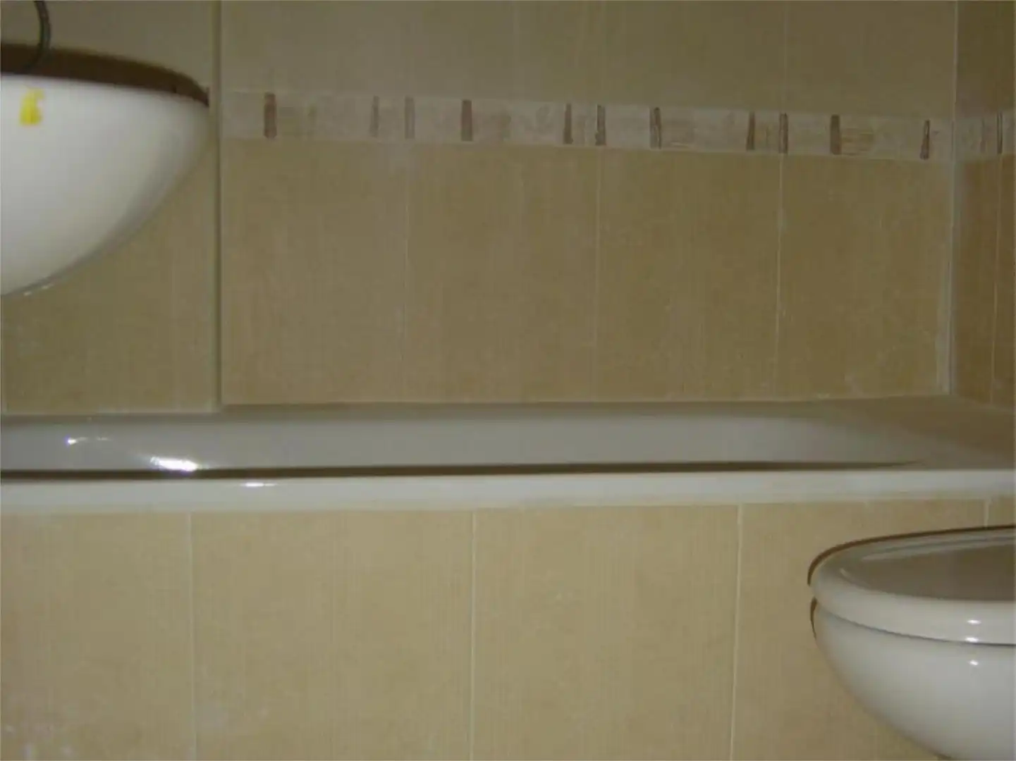 Wohnung zum Verkauf in Calle Toledo, 48, Zona Entrada - Gasolineras Badezimmer von Wohnung zum Verkauf in Ocaña mit Klimaanlage, Terrasse und Balkon