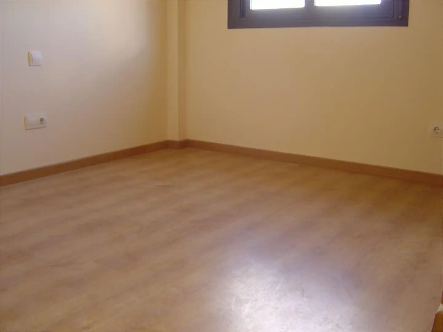 Wohnung zum Verkauf in Calle Toledo, 48, Zona Entrada - Gasolineras Schlafzimmer von Wohnung zum Verkauf in Ocaña mit Klimaanlage, Terrasse und Balkon
