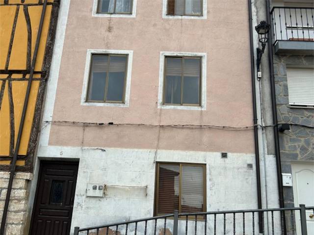 Casa adosada en Venta en Calle Mayor, 43 en Cerezo de Río Tirón