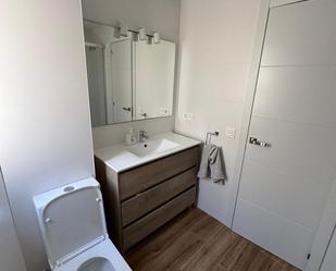 Bathroom of Flat to rent in  Almería Capital  with Air Conditioner