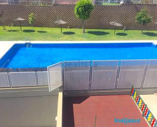 Swimming pool of Flat for sale in San Juan de Aznalfarache  with Air Conditioner, Terrace and Swimming Pool