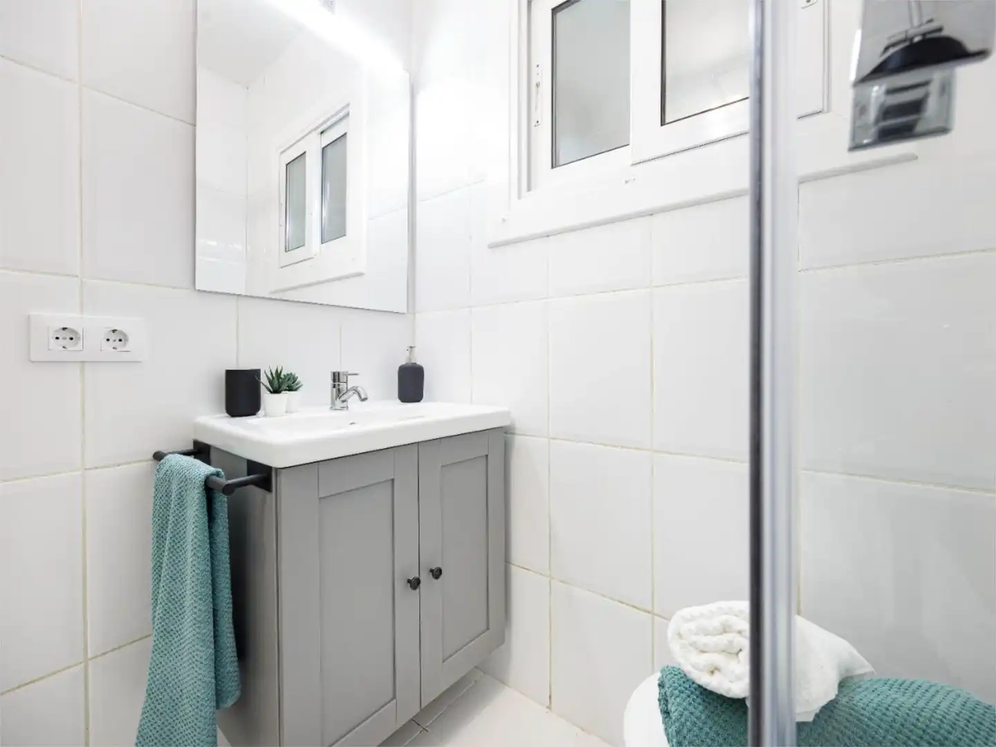 Bathroom of Flat for rent in Terrassa  with Furnished