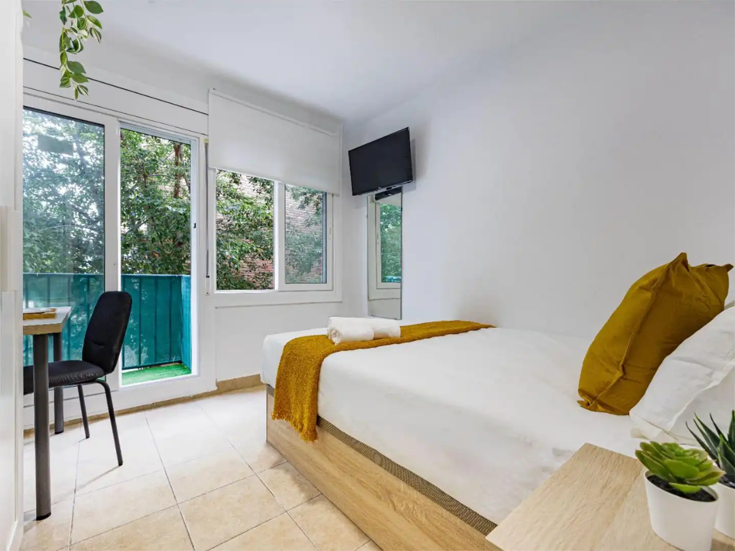 Bedroom of Flat for rent in Terrassa  with Furnished