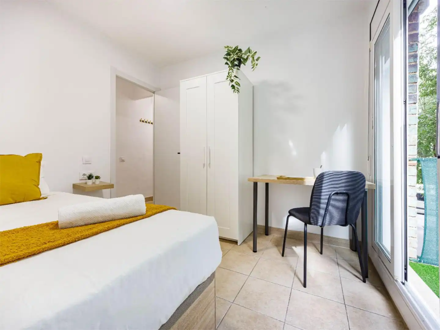 Bedroom of Flat for rent in Terrassa  with Furnished