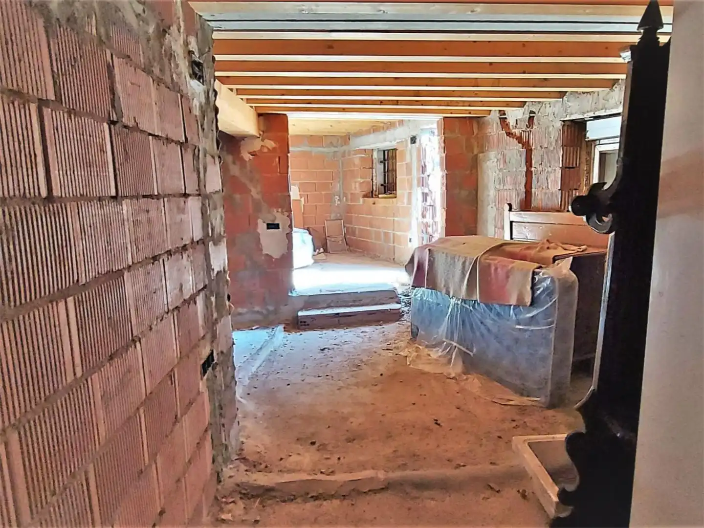 Piso en venta en Calle Poza, 26, Riaza Piso en venta en Riaza con Jardín privado, Trastero y Balcón