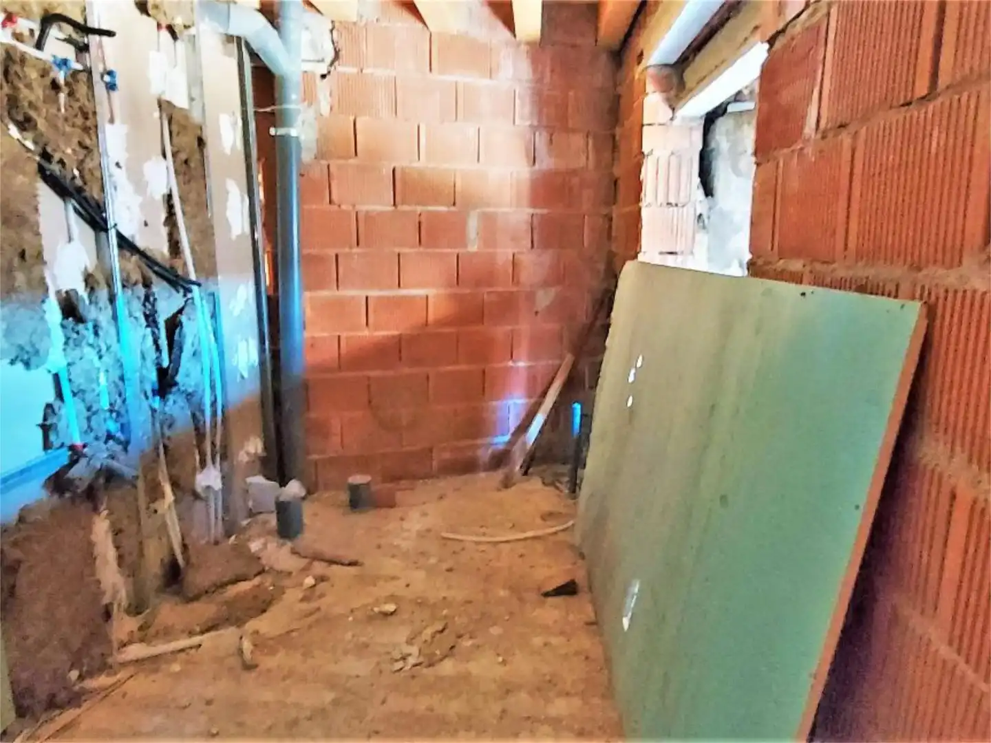 Piso en venta en Calle Poza, 26, Riaza Piso en venta en Riaza con Jardín privado, Trastero y Balcón
