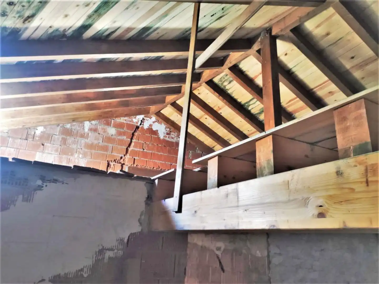 Piso en venta en Calle Poza, 26, Riaza Piso en venta en Riaza con Jardín privado, Trastero y Balcón