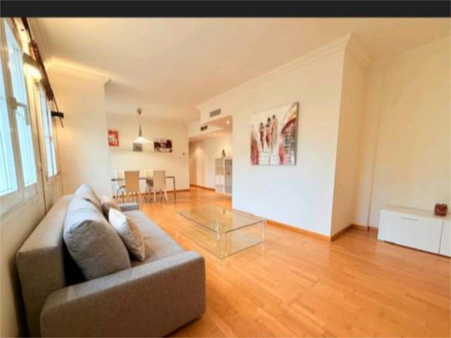 Piso en Alquiler en Calle Zorrilla, 4 en La Merced