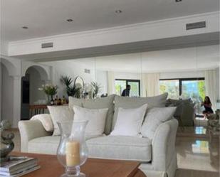 Living room of Flat for sale in Marbella