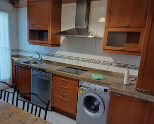 Kitchen of Apartment to rent in Ponferrada