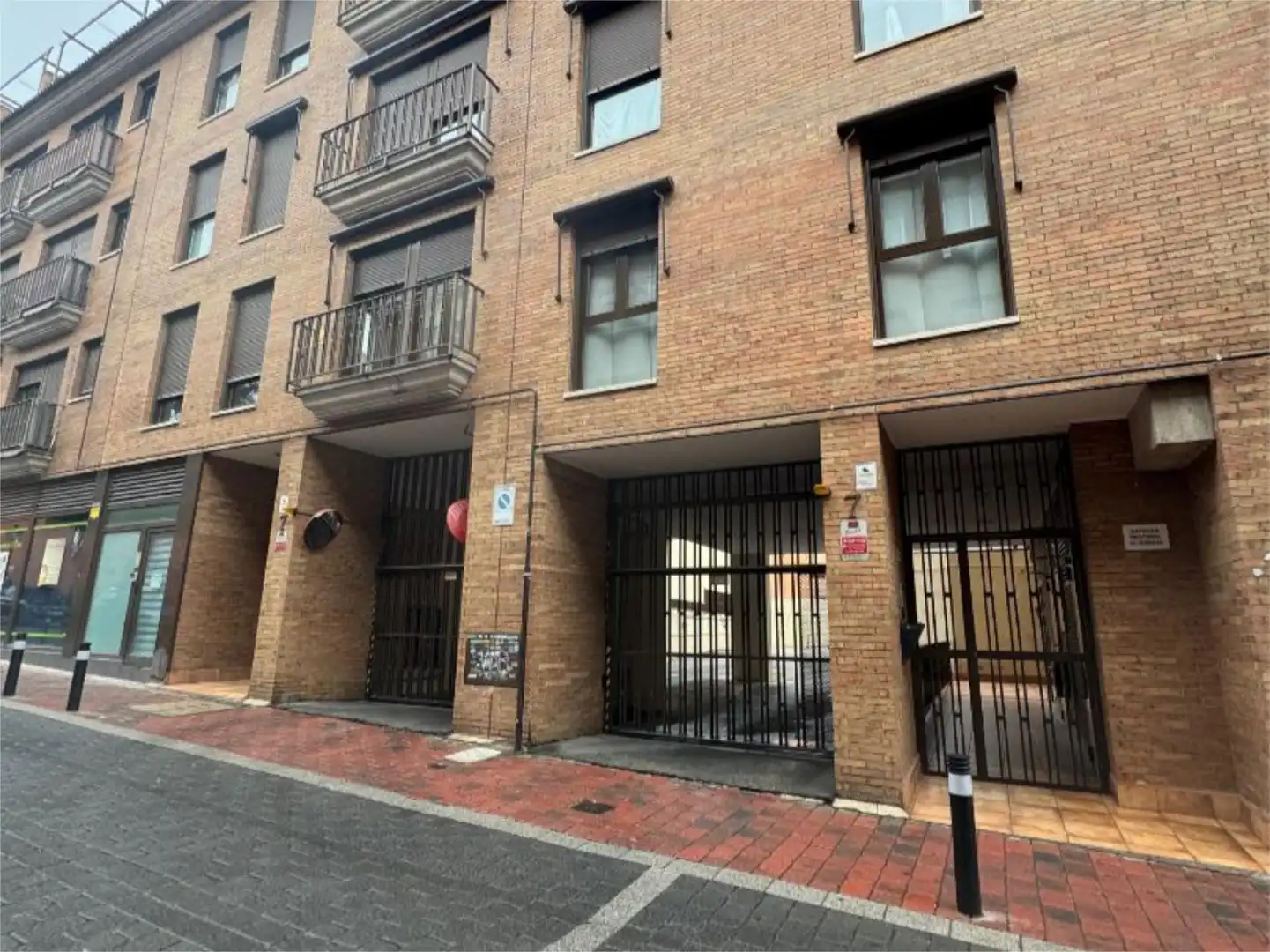 Exterior view of Garage for sale in Madrid