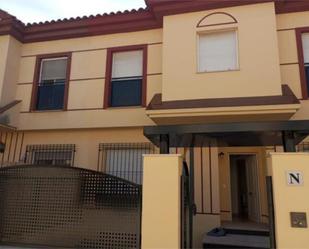 Exterior view of House or chalet to rent in Utrera