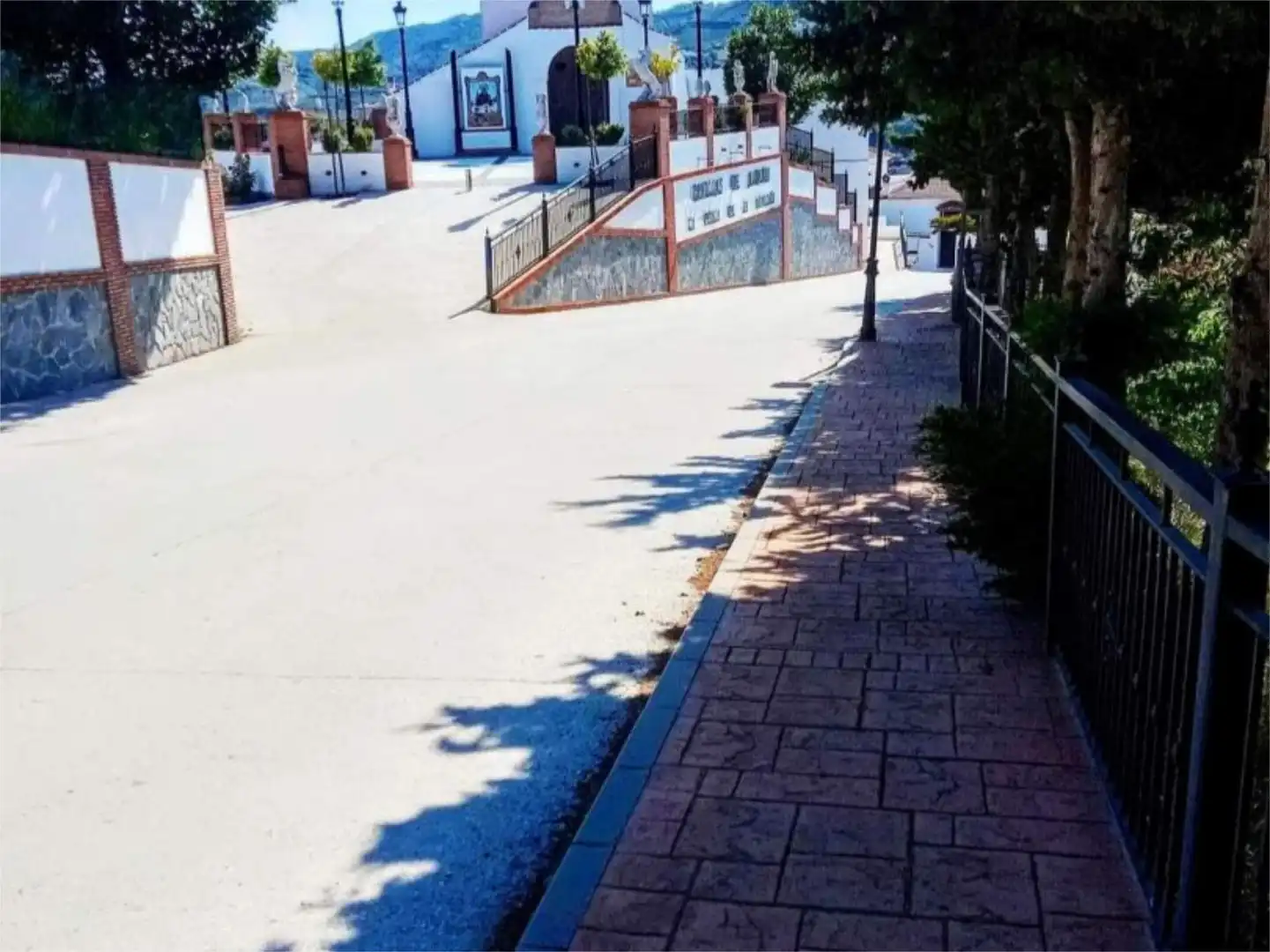 Casa adosada en venda a Calle Almería, 3, Canillas de Albaida Casa adosada en venda a Calle Almería, 3, Canillas de Albaida